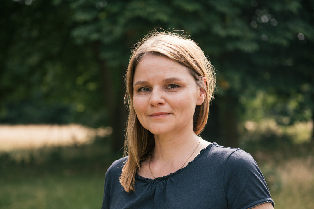 Frau in Natur